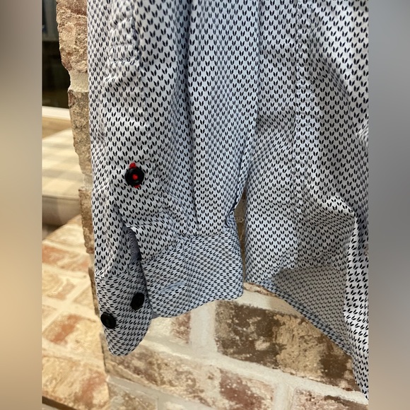 Tommy Hilfiger - Picture 4 of 6